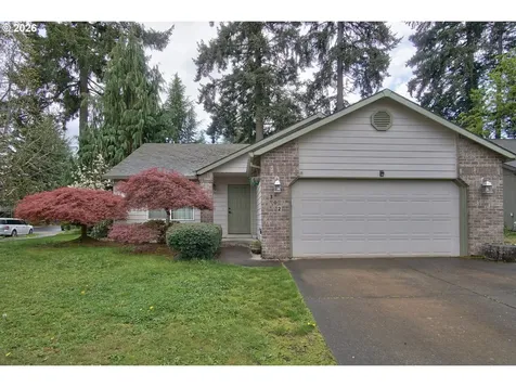 302 NW Sadie Court Hillsboro OR 97124