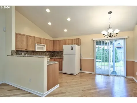 302 NW Sadie Court Hillsboro OR 97124
