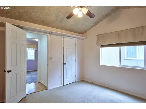 302 NW Sadie Court Hillsboro OR 97124