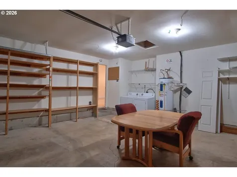 302 NW Sadie Court Hillsboro OR 97124
