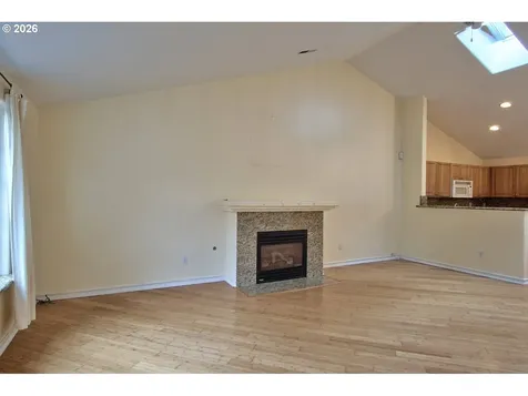 302 NW Sadie Court Hillsboro OR 97124