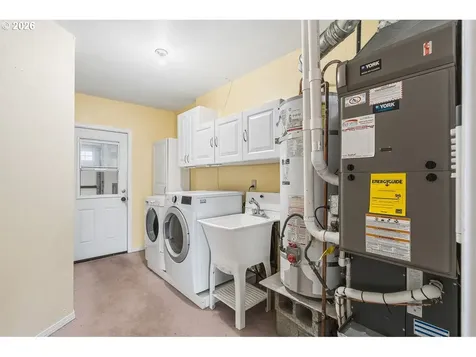 1122 SE Fir Grove Loop Hillsboro OR 97123