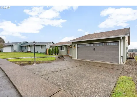 1122 SE Fir Grove Loop Hillsboro OR 97123