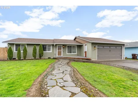1122 SE Fir Grove Loop Hillsboro OR 97123