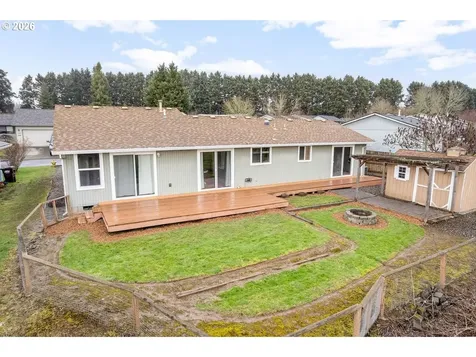 1122 SE Fir Grove Loop Hillsboro OR 97123