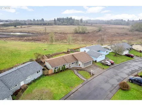 1122 SE Fir Grove Loop Hillsboro OR 97123