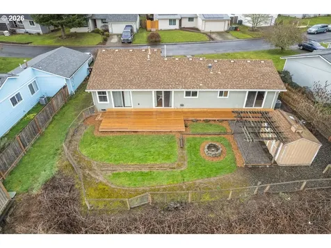 1122 SE Fir Grove Loop Hillsboro OR 97123