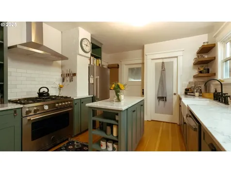 2101 SE 20th Avenue Portland OR 97214