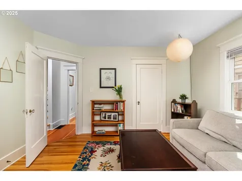 2101 SE 20th Avenue Portland OR 97214