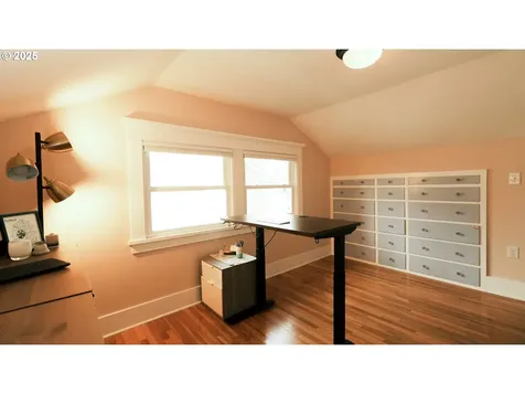 2101 SE 20th Avenue Portland OR 97214