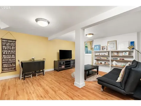 2101 SE 20th Avenue Portland OR 97214