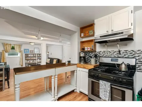 2101 SE 20th Avenue Portland OR 97214