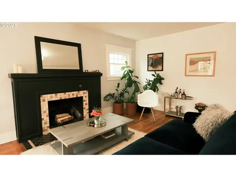 2101 SE 20th Avenue Portland OR 97214