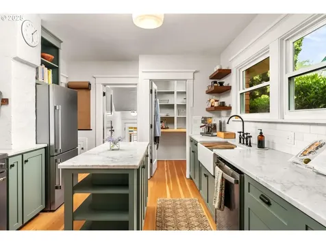 2101 SE 20th Avenue Portland OR 97214