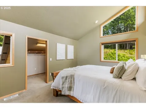23175 SW Peavine Road Mcminnville OR 97128