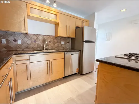 122 SE 73rd Avenue Portland OR 97215