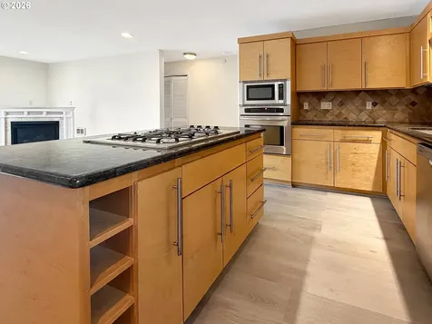 122 SE 73rd Avenue Portland OR 97215