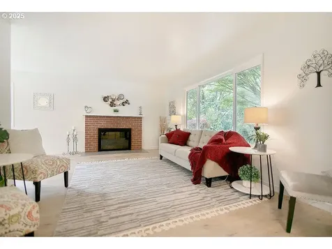 2608 Maplewood Drive Longview WA 98632