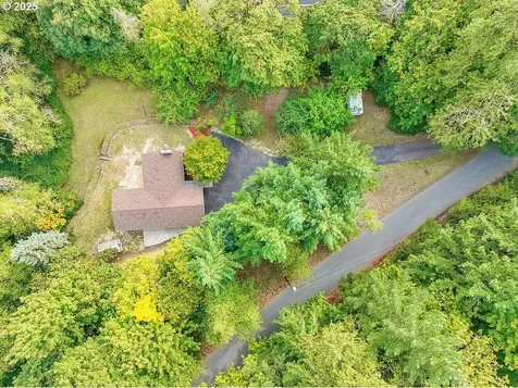 2608 Maplewood Drive Longview WA 98632