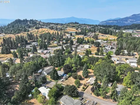 1034 S Indian Lane White Salmon WA 98672