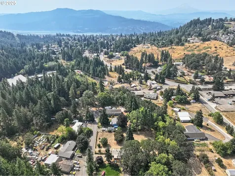 1034 S Indian Lane White Salmon WA 98672