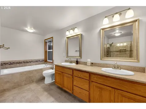 502 NW 108th Street Vancouver WA 98685