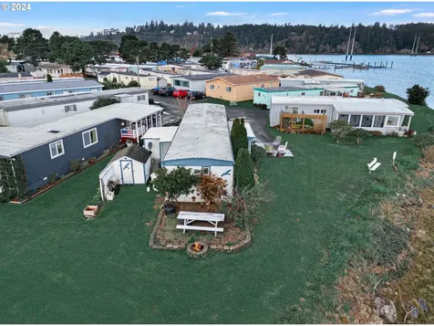 955 NE Mill Street Waldport OR 97394