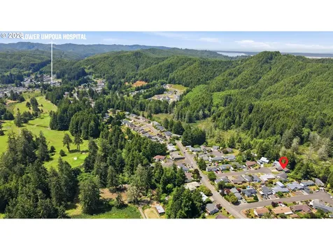 471 Camellia Court Reedsport OR 97467