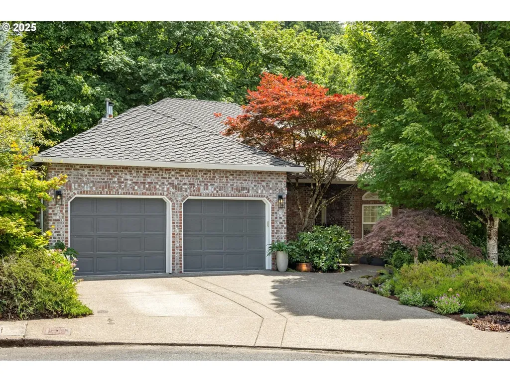 1911 NW Norfolk Court Portland OR 97229