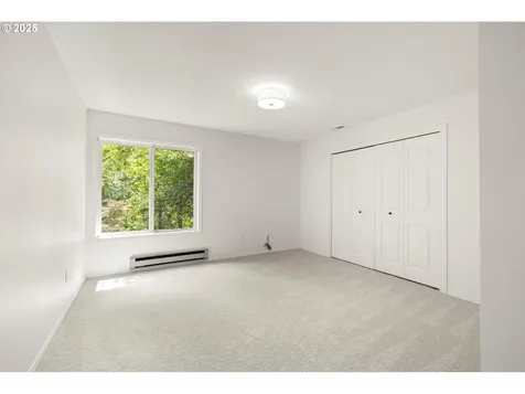 1911 NW Norfolk Court Portland OR 97229