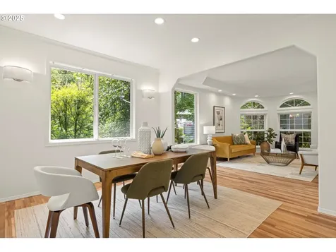1911 NW Norfolk Court Portland OR 97229