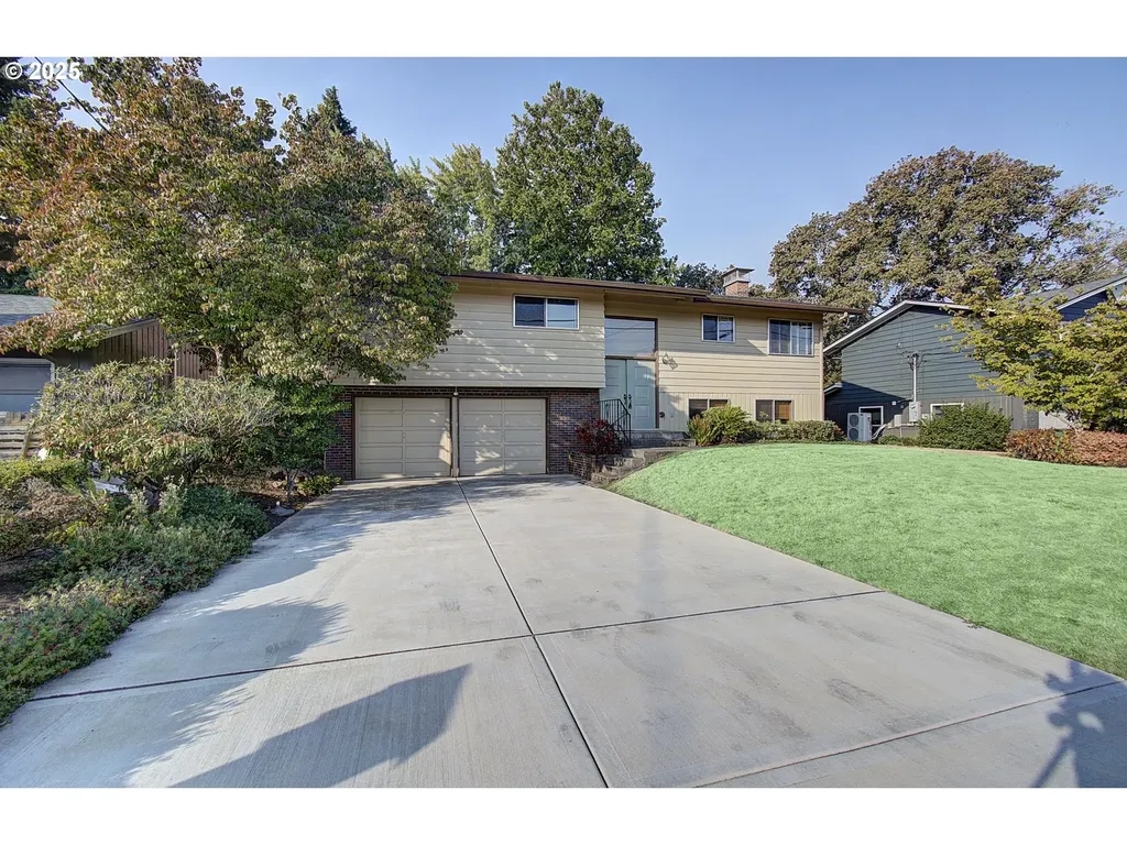503 NW Overlook Drive Vancouver WA 98665