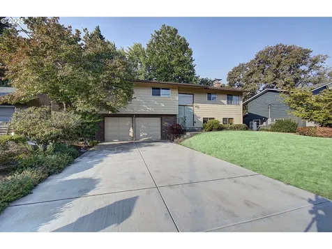 503 NW Overlook Drive Vancouver WA 98665