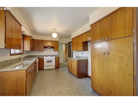 503 NW Overlook Drive Vancouver WA 98665