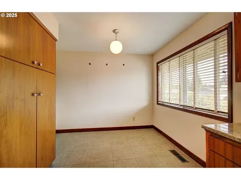 503 NW Overlook Drive Vancouver WA 98665
