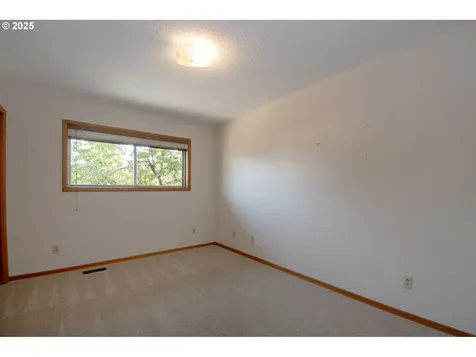 503 NW Overlook Drive Vancouver WA 98665