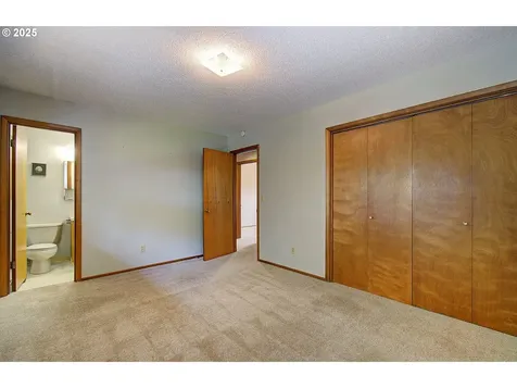 503 NW Overlook Drive Vancouver WA 98665