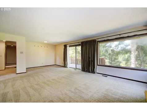 503 NW Overlook Drive Vancouver WA 98665