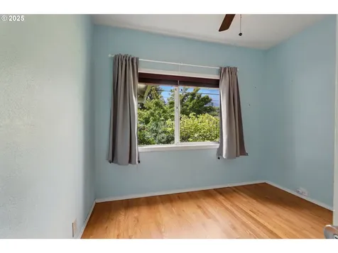 5338 SE 52nd Avenue Portland OR 97206