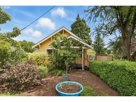 5338 SE 52nd Avenue Portland OR 97206