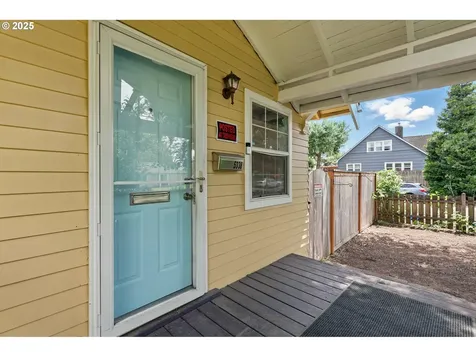 5338 SE 52nd Avenue Portland OR 97206