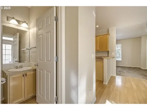 1144 SE Leander Street Hillsboro OR 97123