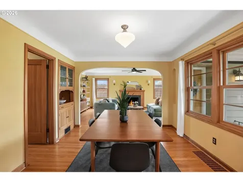 7436 N Seward Avenue Portland OR 97217
