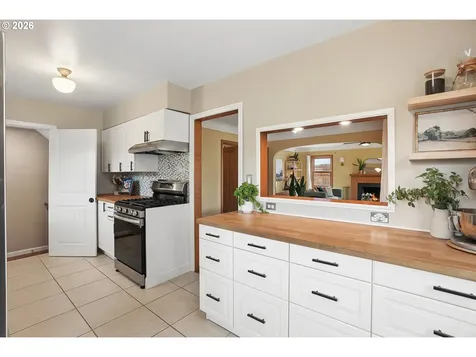7436 N Seward Avenue Portland OR 97217
