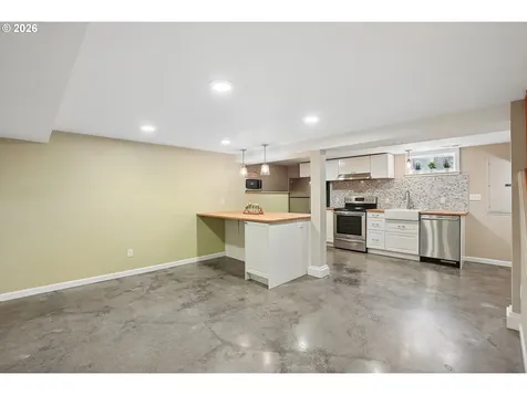7436 N Seward Avenue Portland OR 97217