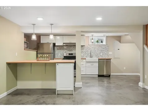 7436 N Seward Avenue Portland OR 97217