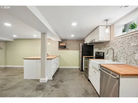 7436 N Seward Avenue Portland OR 97217