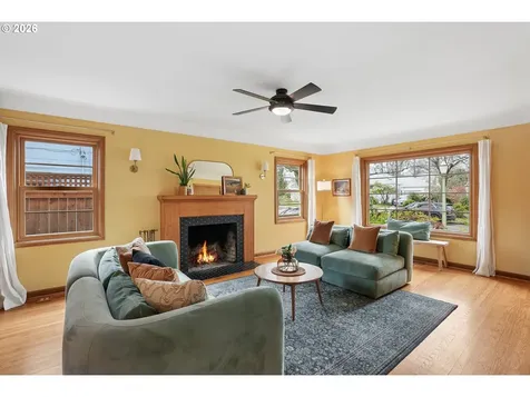 7436 N Seward Avenue Portland OR 97217