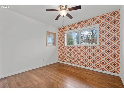 8270 N Washburne Avenue Portland OR 97217