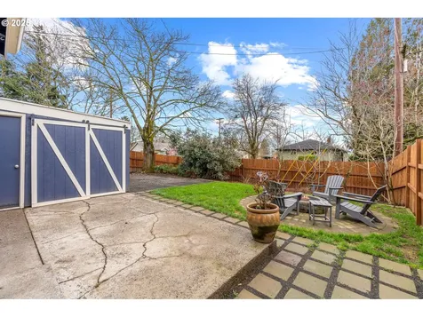 8270 N Washburne Avenue Portland OR 97217